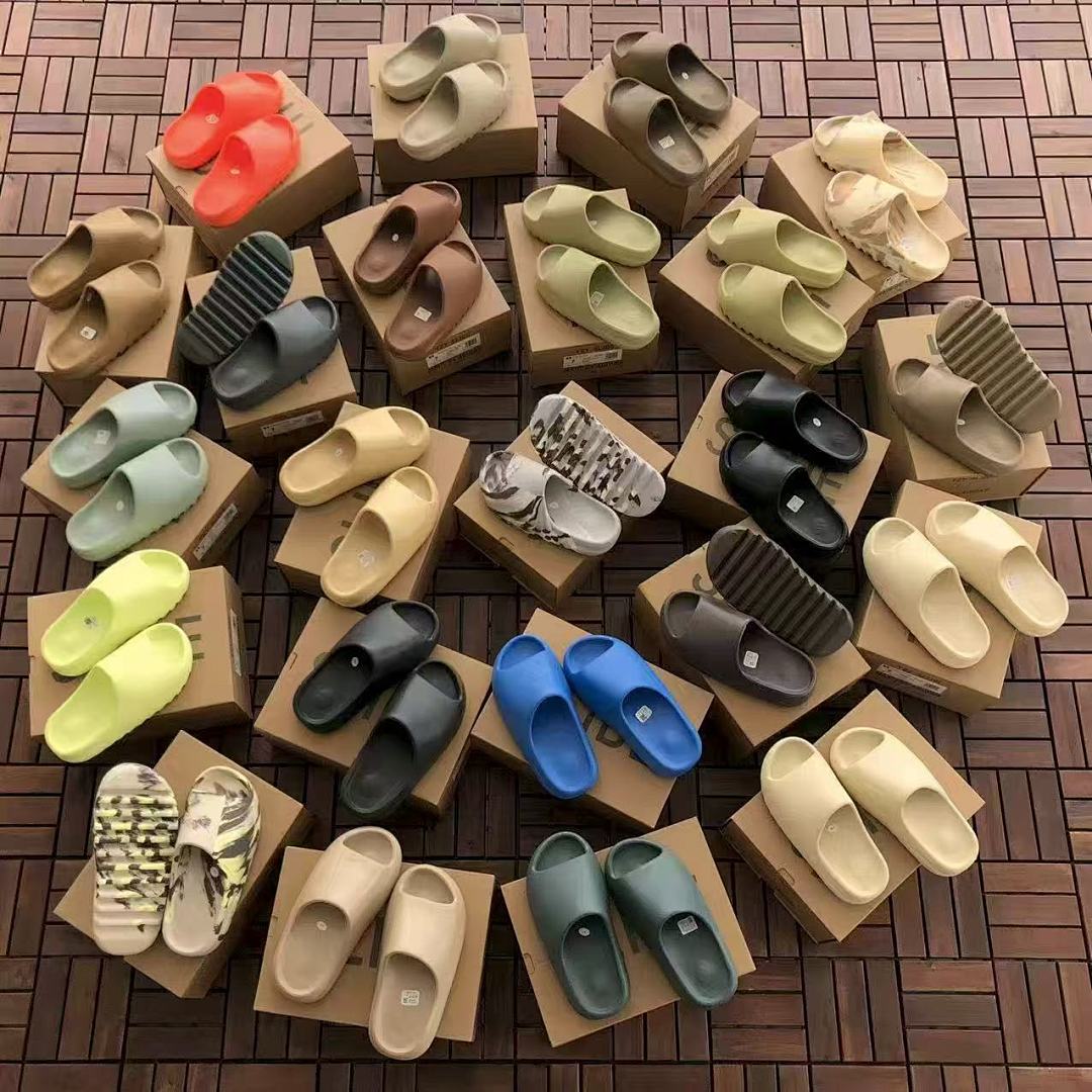 Y🔥🔥ZY & 🔥DI🔥AS SLIPPERS