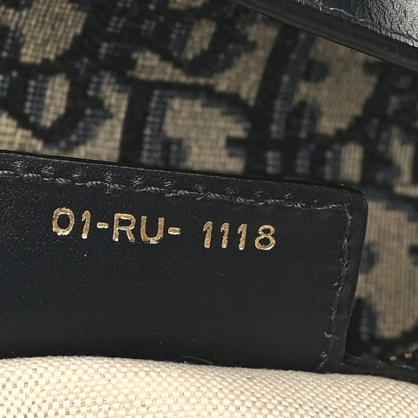 DIOR