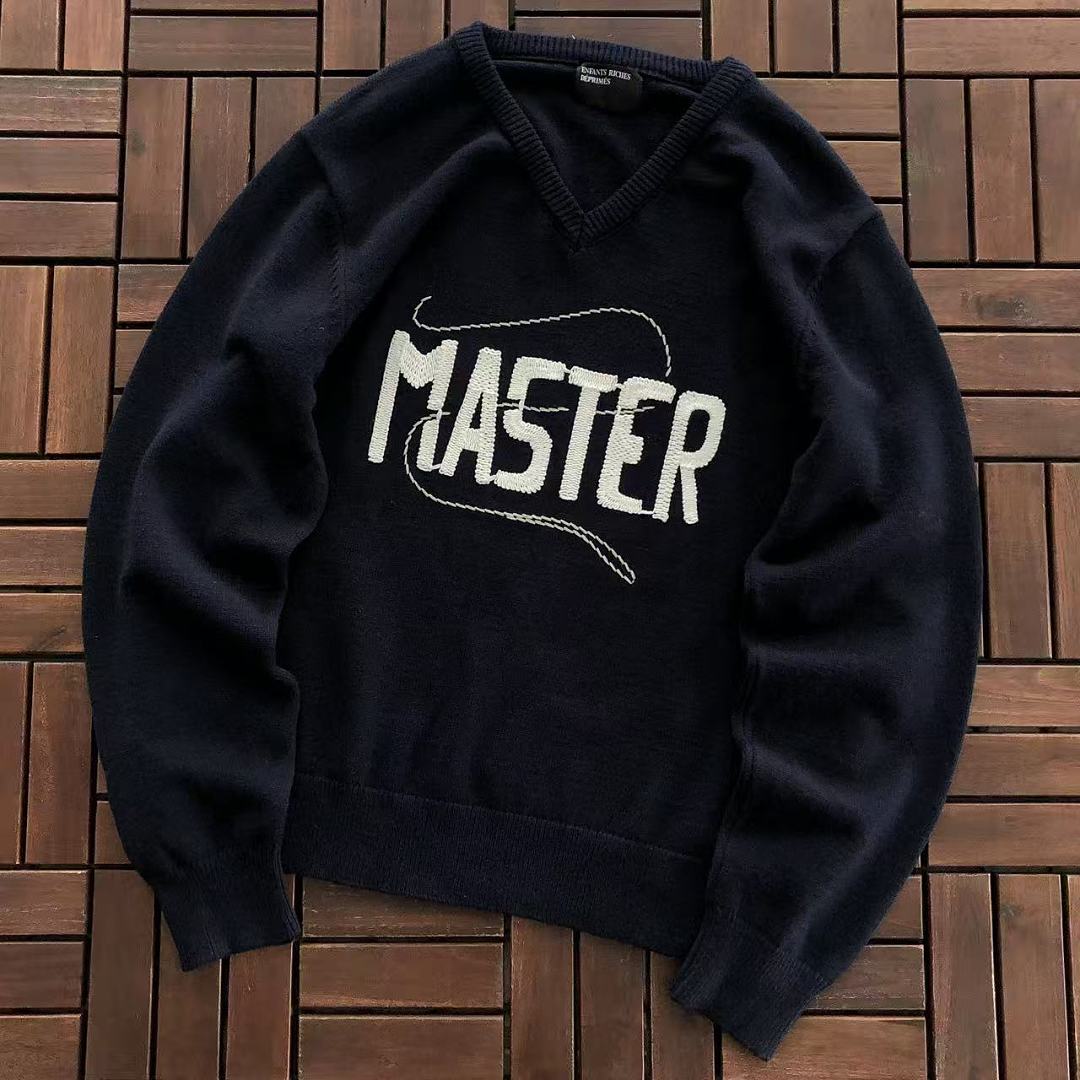 E.R.D SWEATER