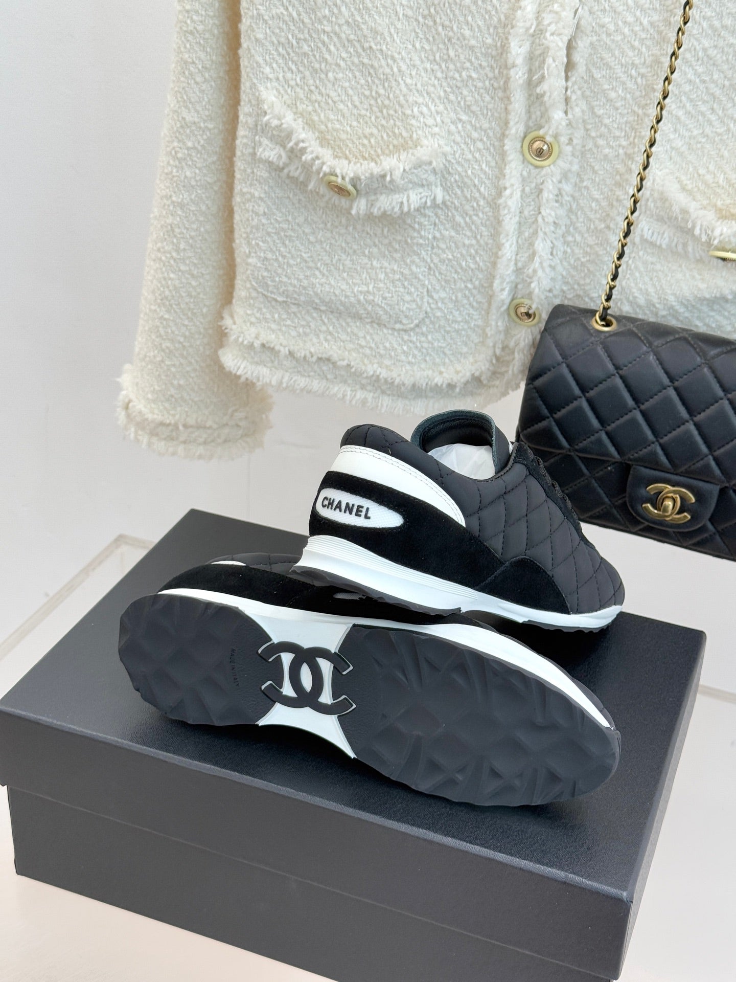 Cruise 2025/26 Trainers Black Suede Fabric