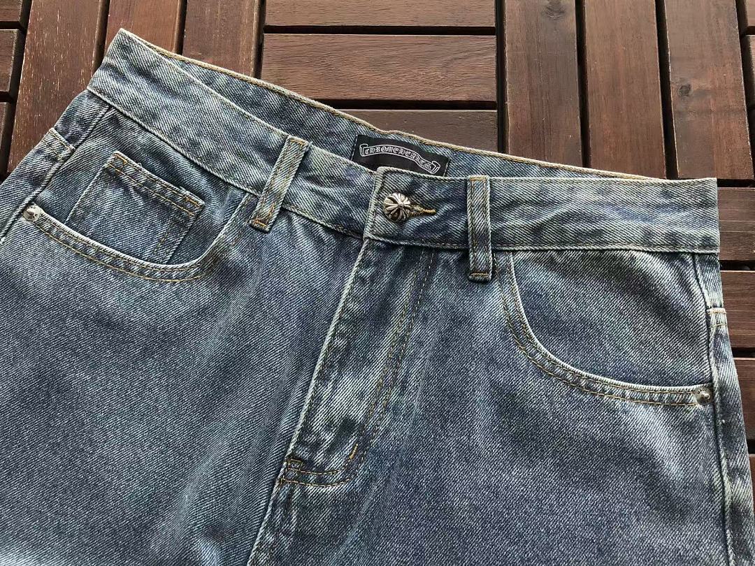 CH🔥OM🔥 HE🔥RTS JEANS