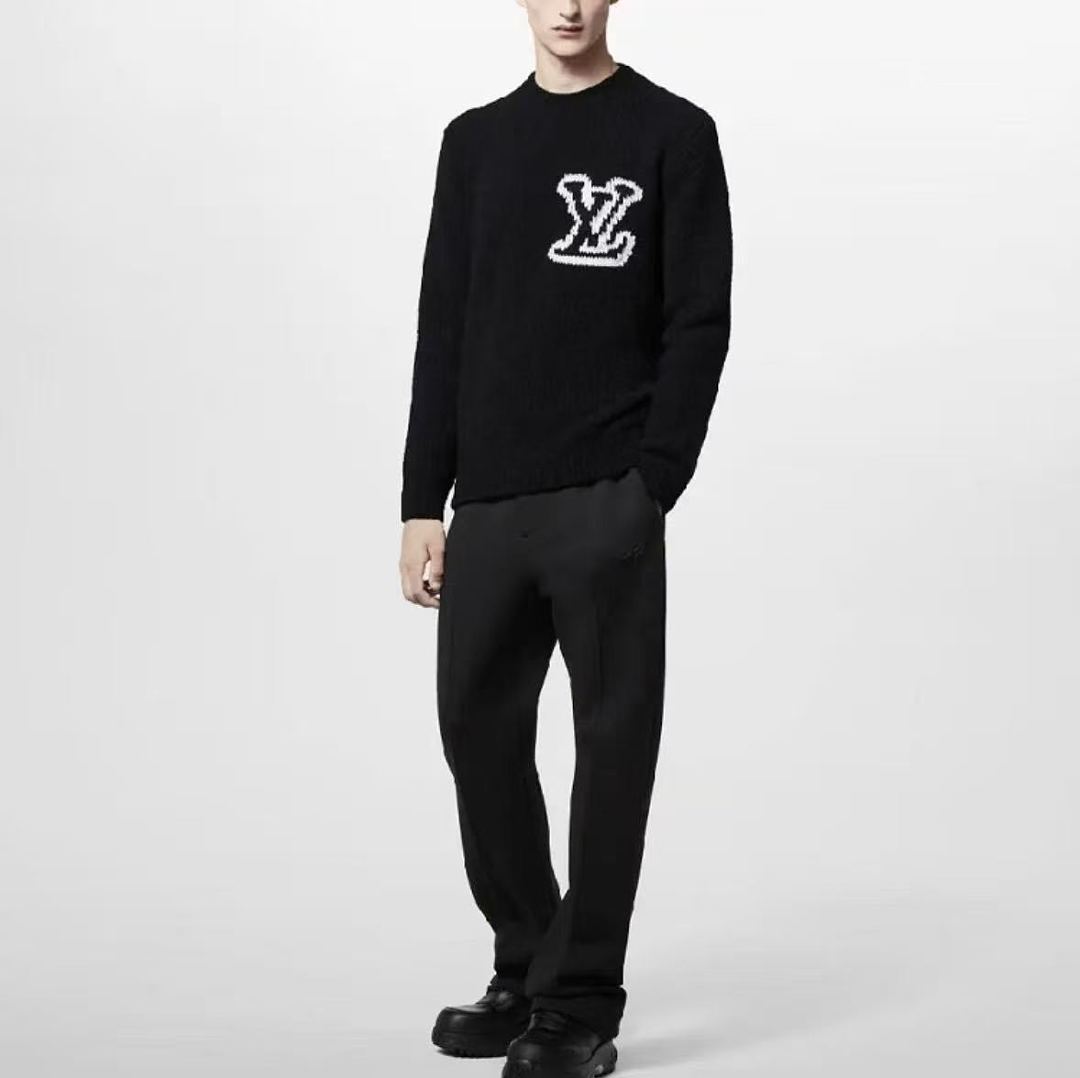 L🔥SWEATER