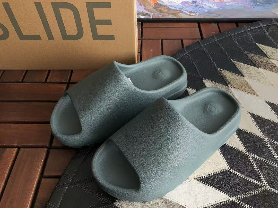 Y🔥🔥ZY & 🔥DI🔥AS SLIPPERS