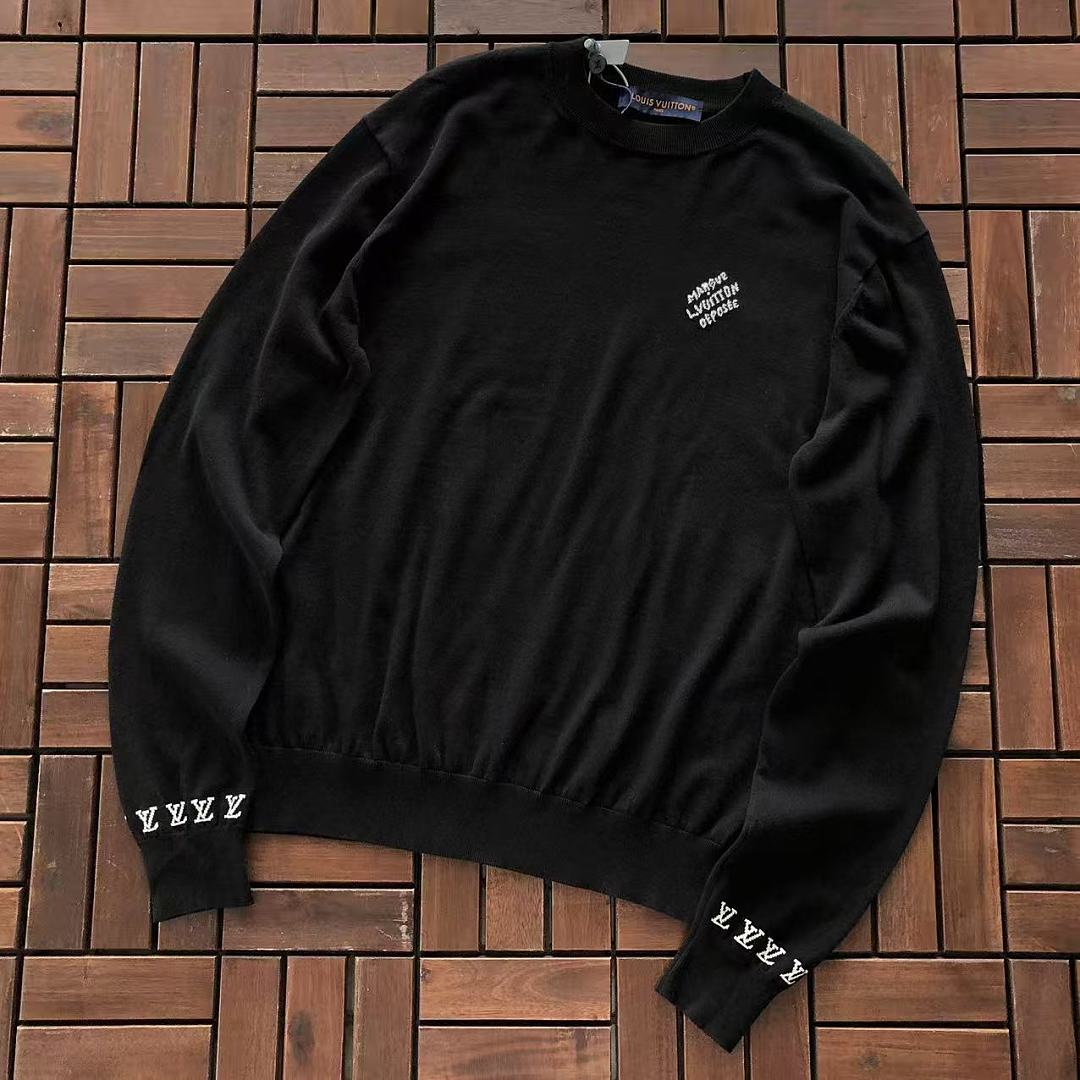 L🔥SWEATER