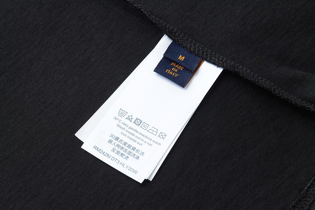 CAMISETA LV - 29