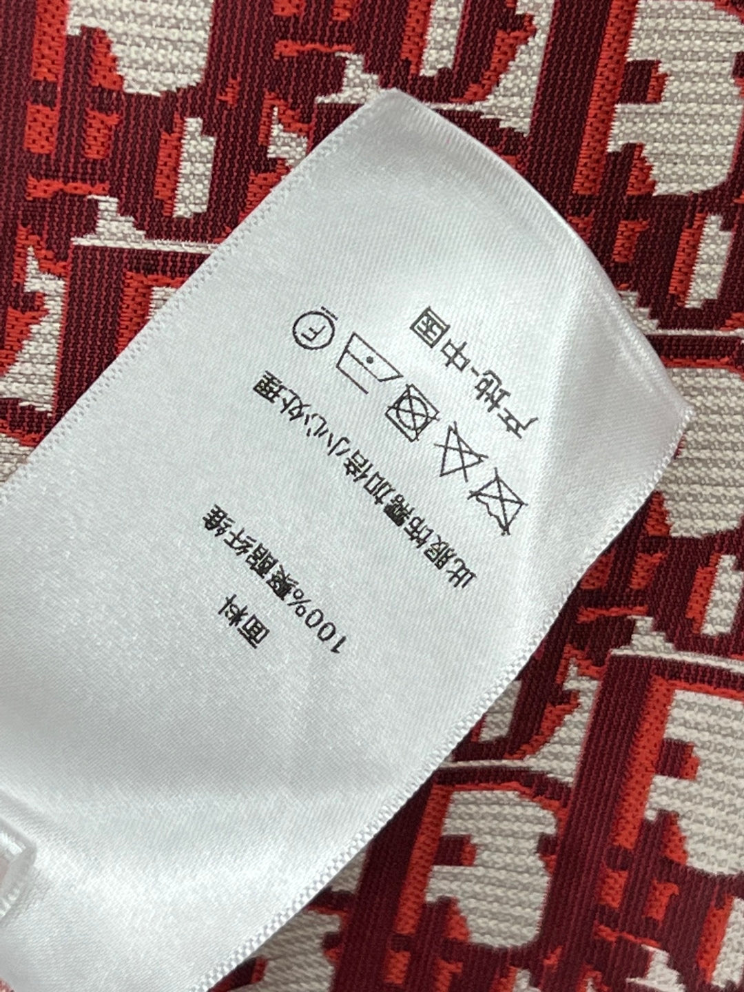 DIOR