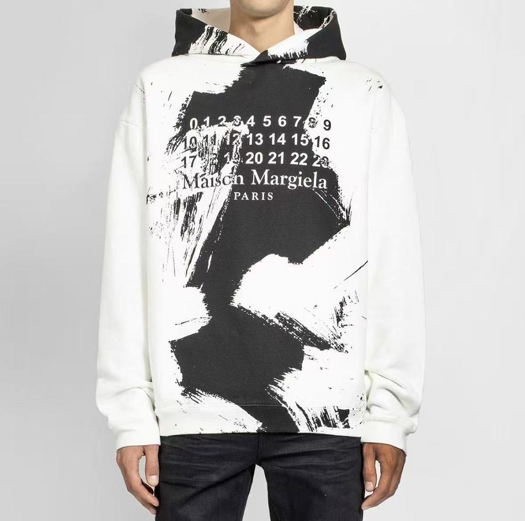 M🔥IS🔥N M🔥R🔥IE🔥A HOODIE