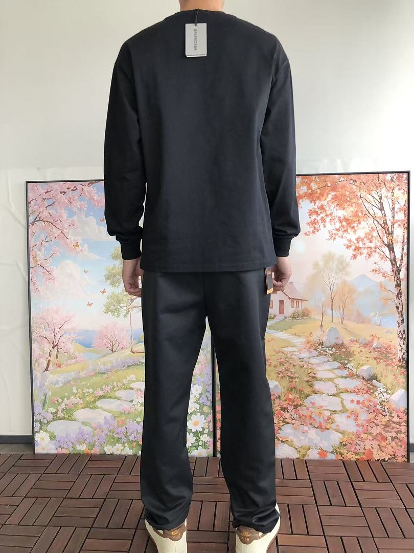 B🔥L🔥🔥🔥IA🔥A LONG-SLEEVE