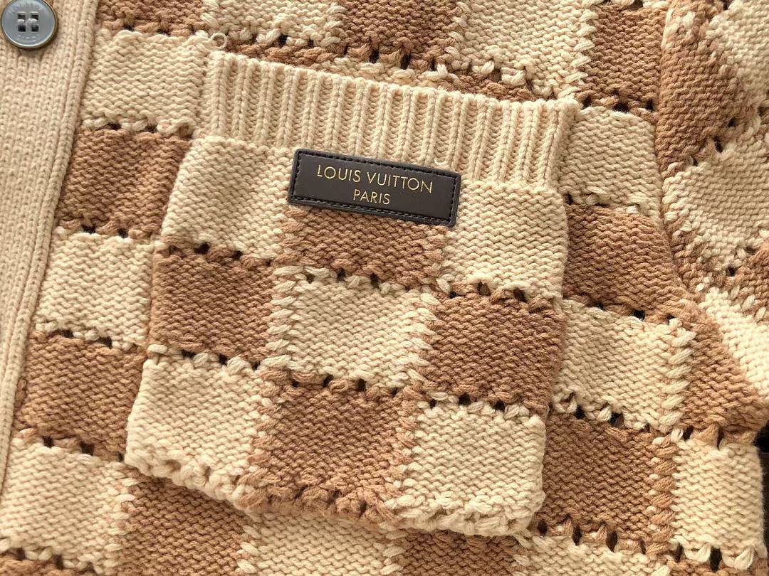 L🔥SWEATER