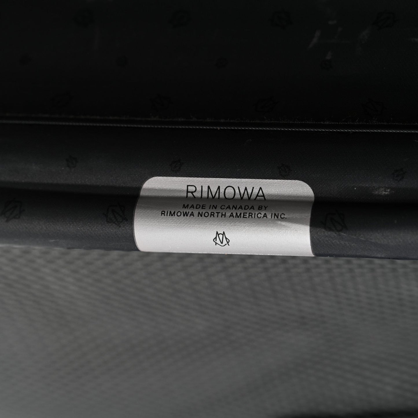 Aluminum Original Check-In M Silver