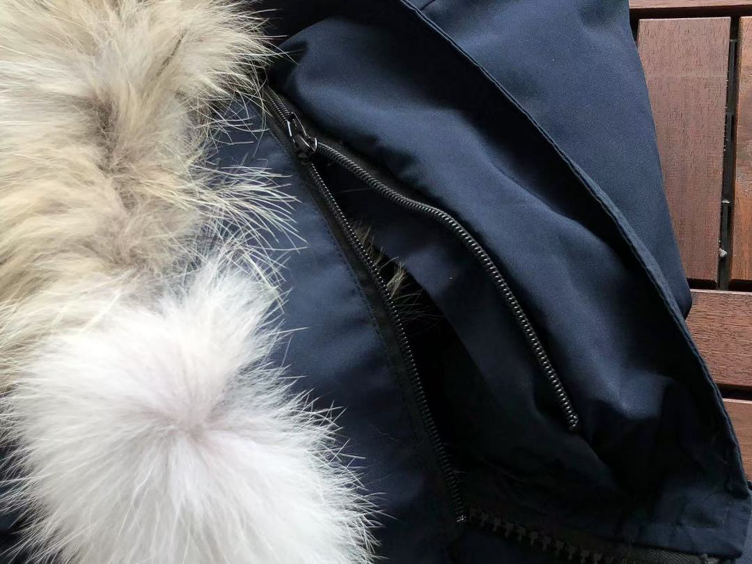 C🔥N🔥🔥A G🔥🔥🔥EE DOWN JACKET