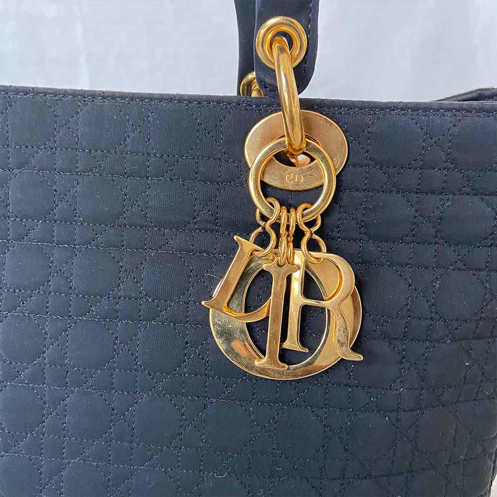 DIOR