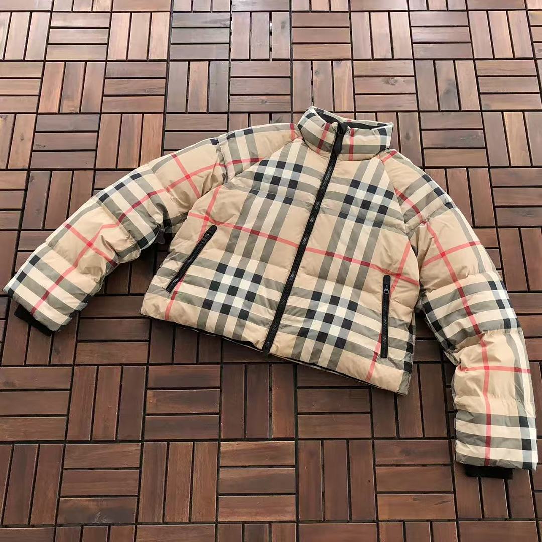 B🔥RB🔥RRY DOWN JACKET WOMAN