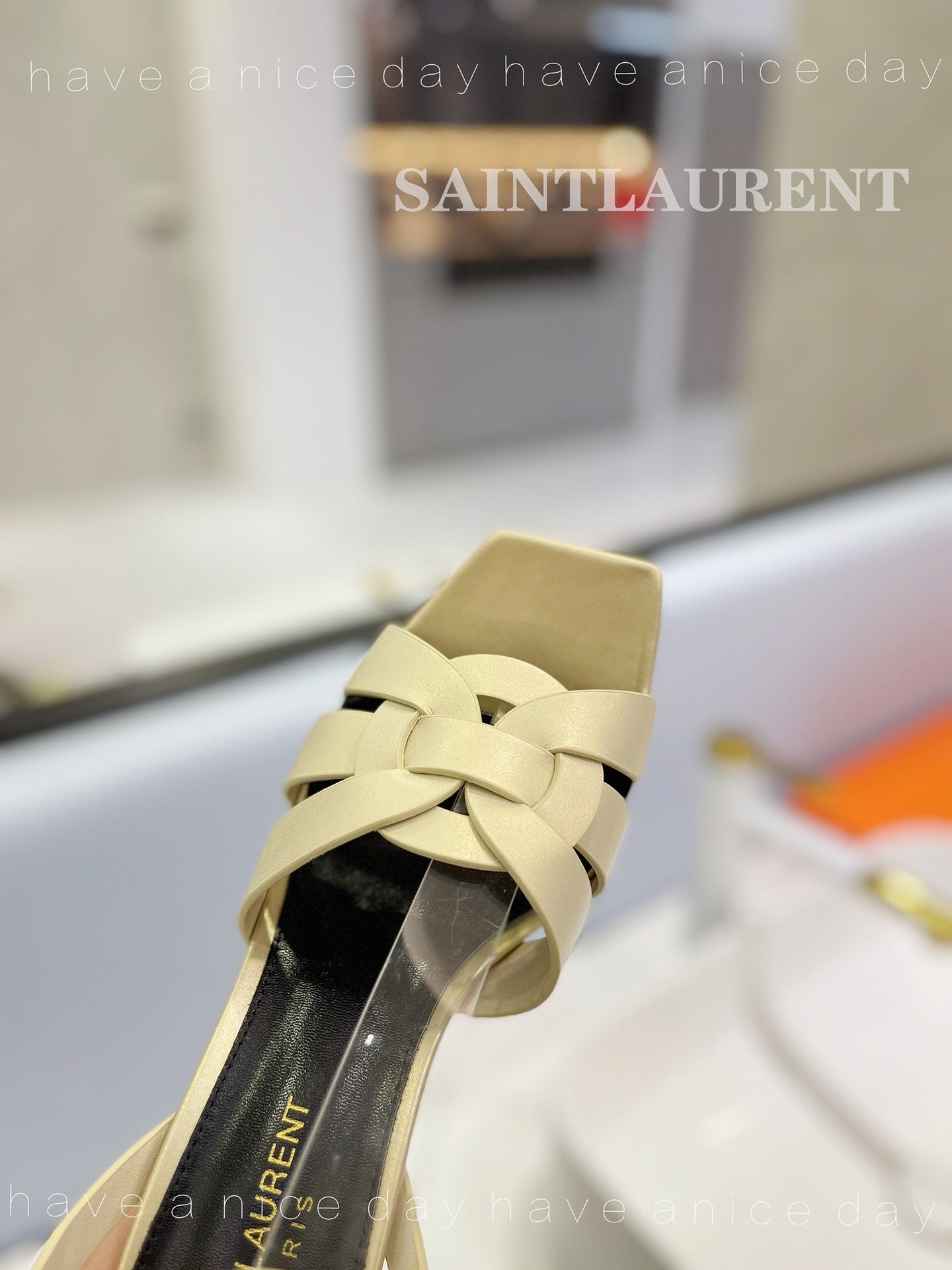 Saint Laurent