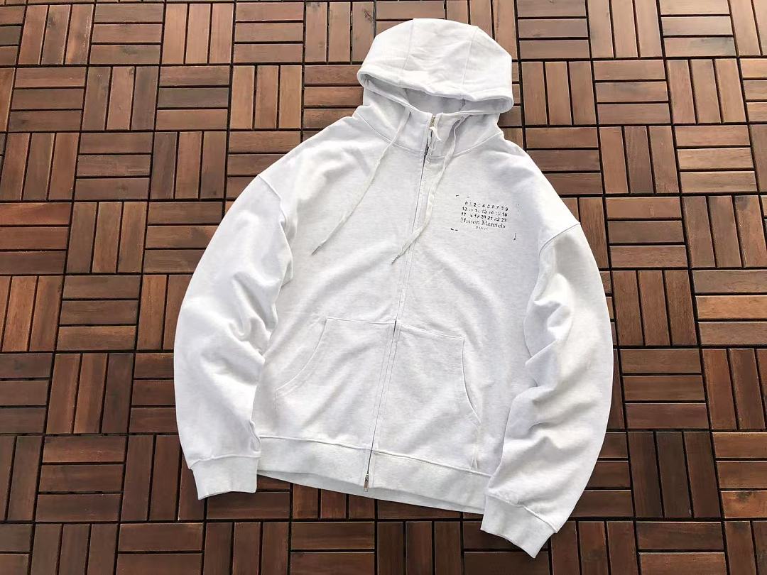 M🔥IS🔥N M🔥R🔥IE🔥A HOODIE