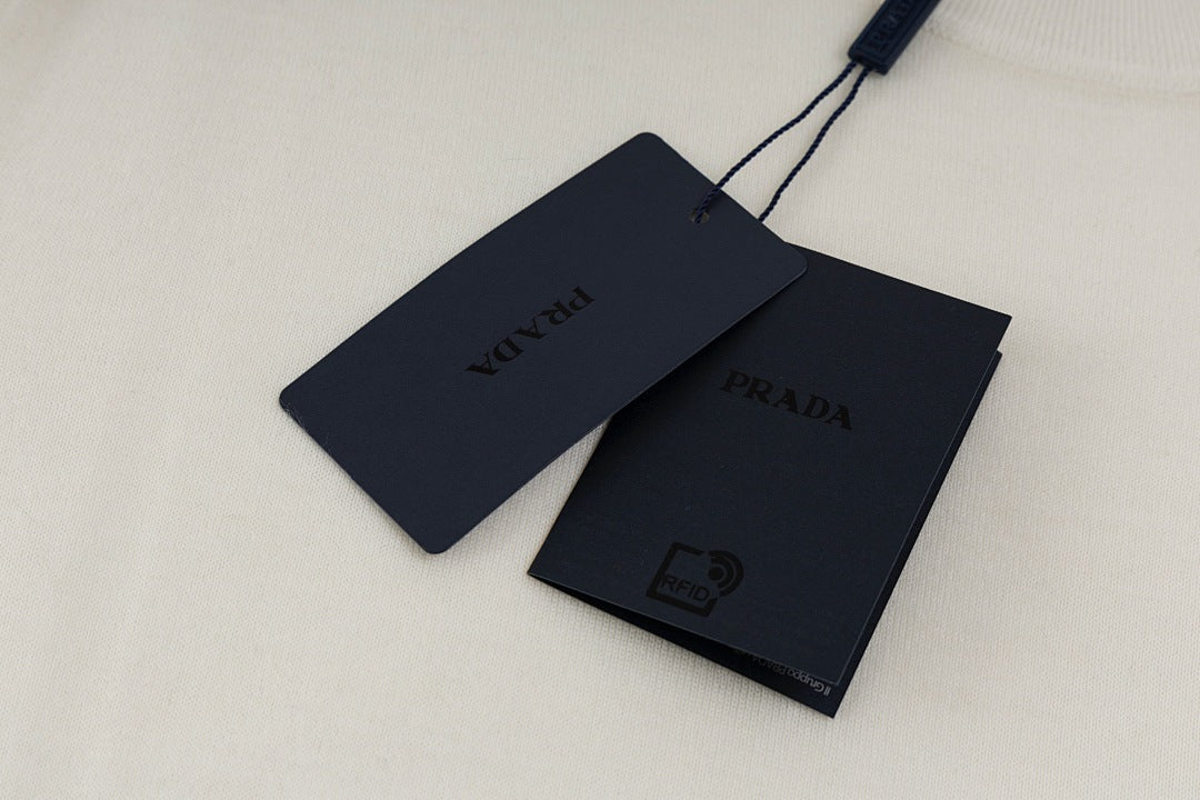 CAMISETA PRADA - 370