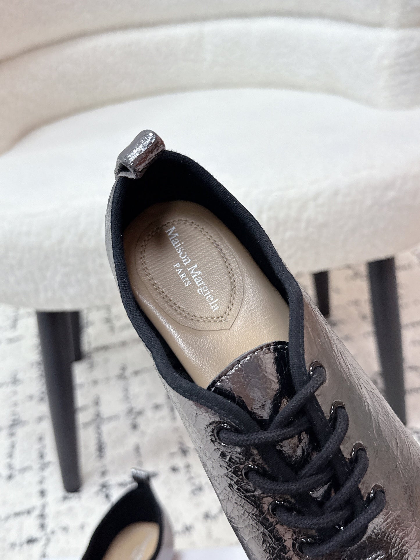 MM Tabi 6-Point Toe Lace-up Shoes Dark Grey Metalic Calfskin 558424