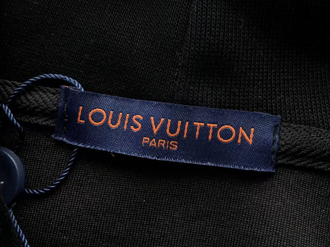 L🔥HOODIE