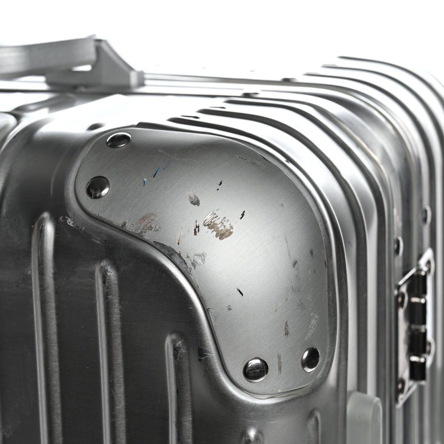 Aluminum Original Check-In M Silver