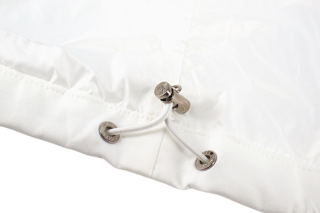 CHAQUETA MONCL£R - 606