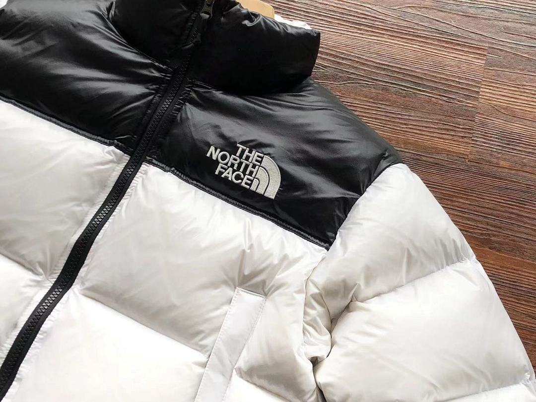 🔥SALE 🔥husky 11⬅️ 🔥 Women’s Nuptse Short Jacket