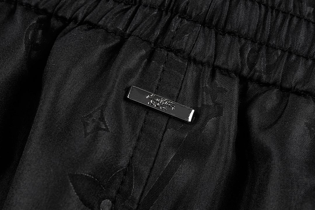 PANTALONES CORTOS LV