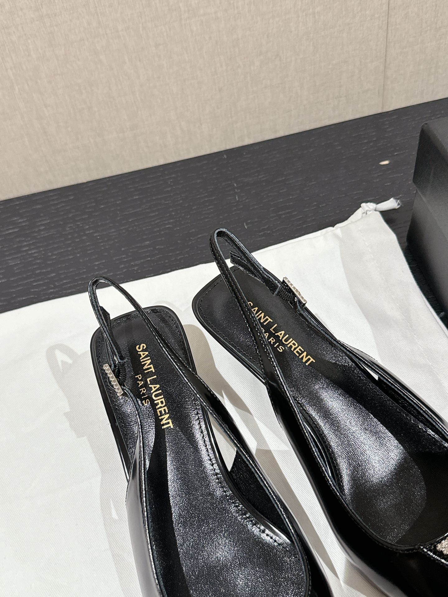 Saint Laurent