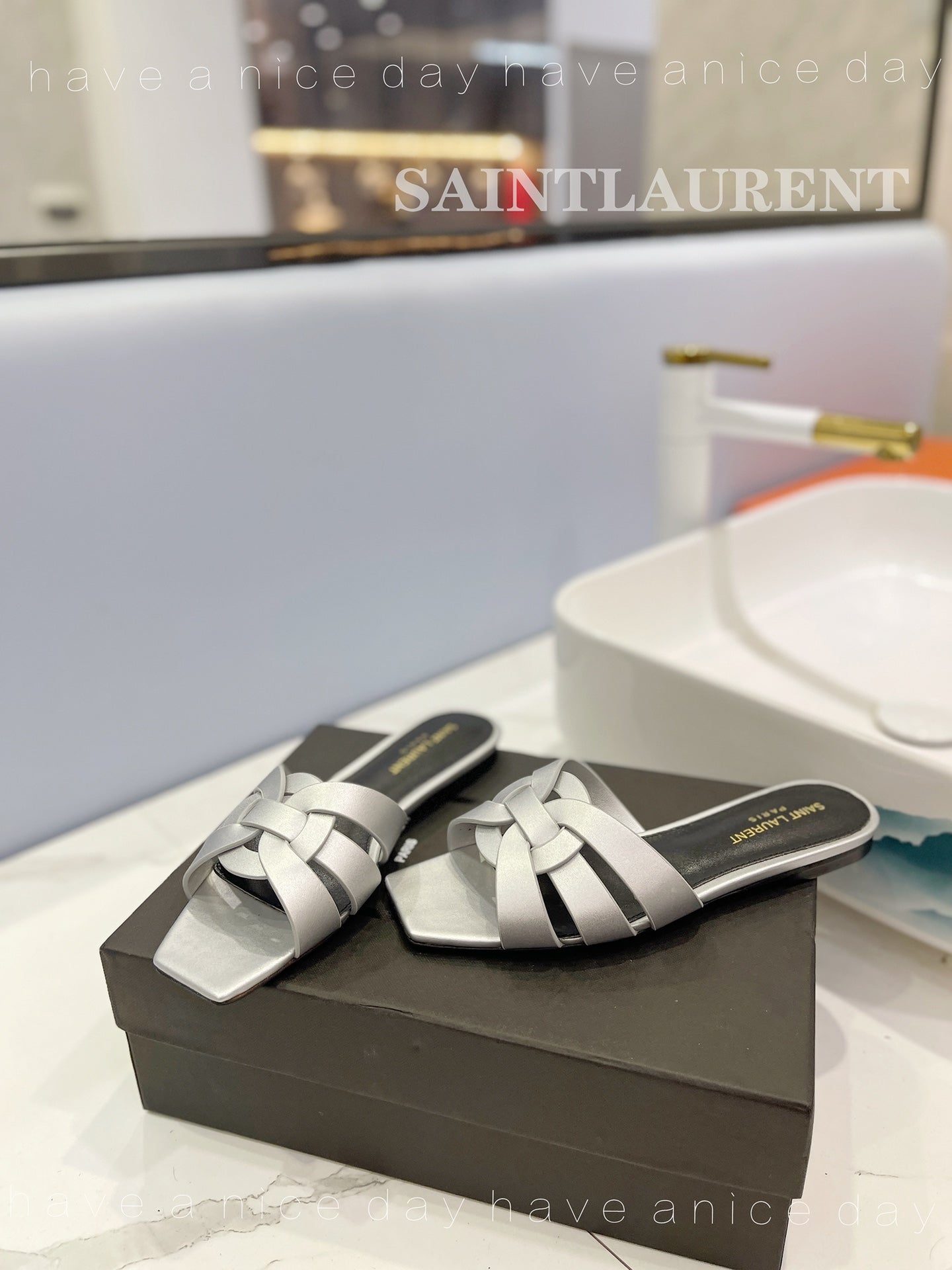 Saint Laurent