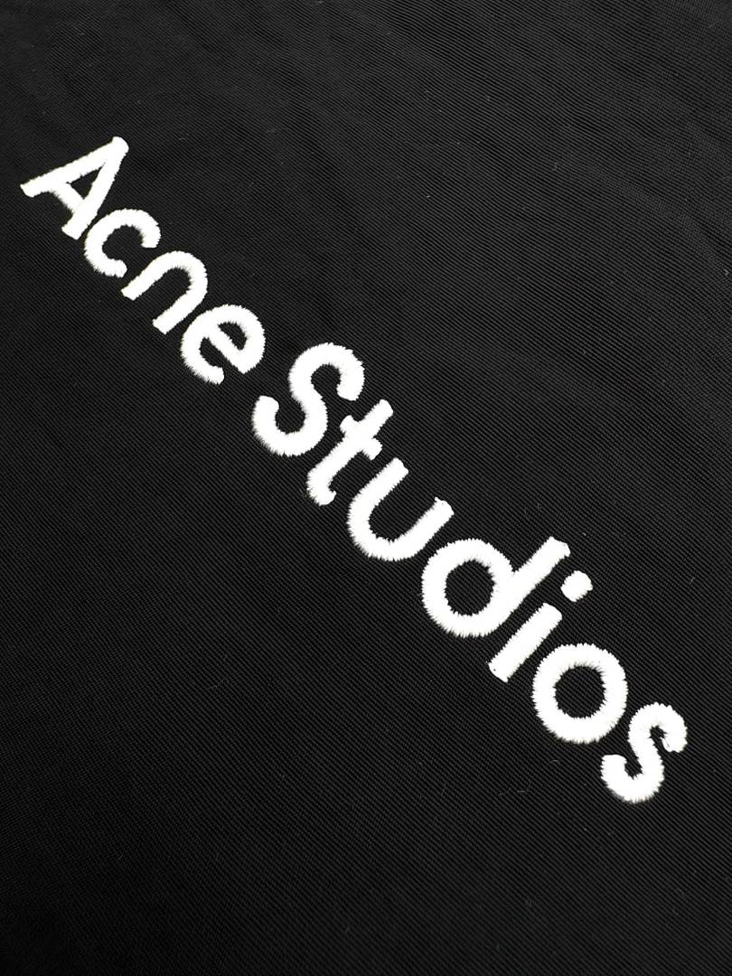 PANTALONES CORTOS ACNE STUDIØ