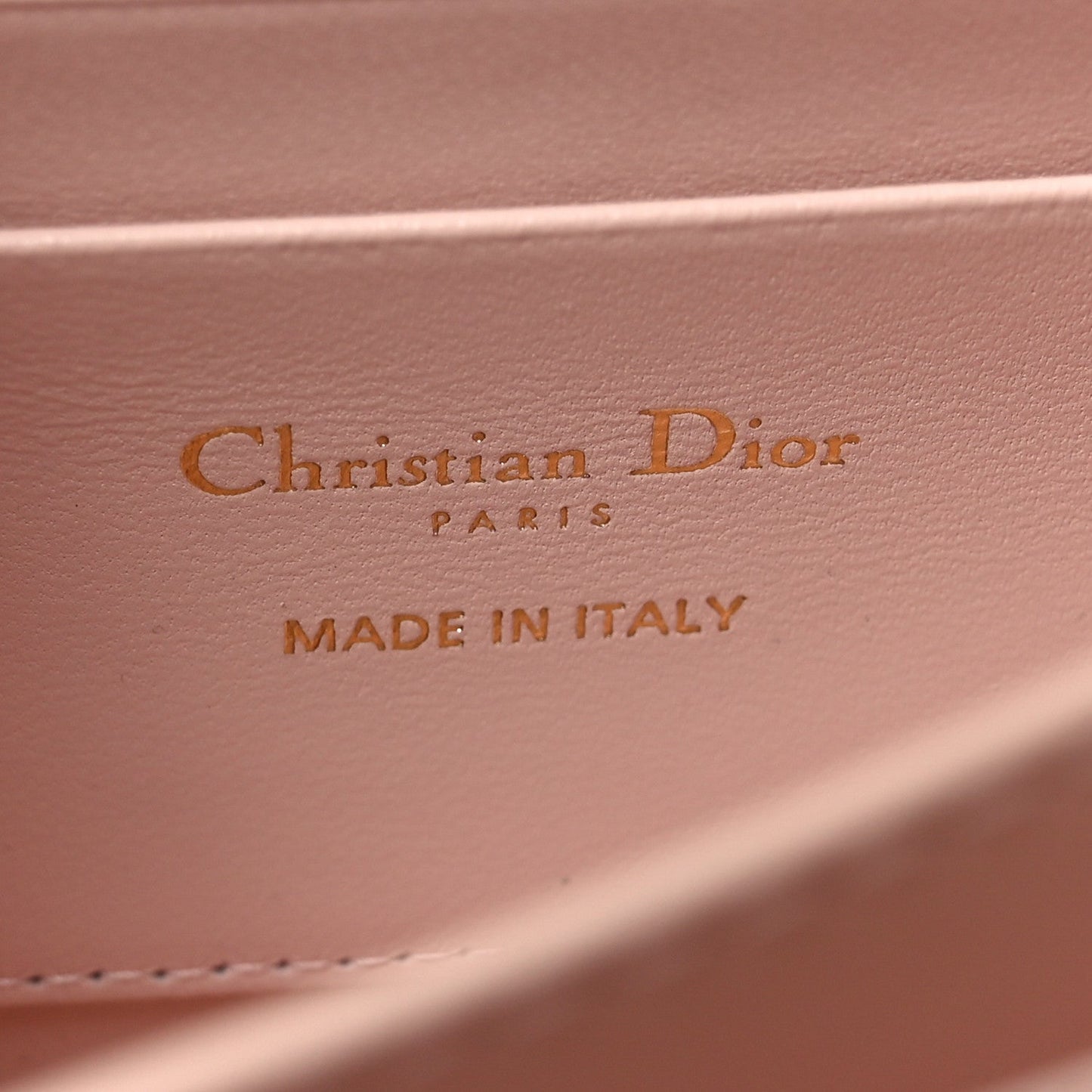 DIOR