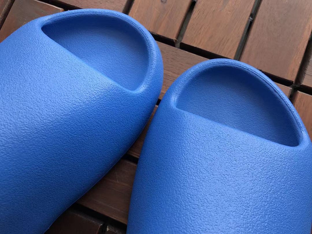 Y🔥🔥ZY & 🔥DI🔥AS SLIPPERS