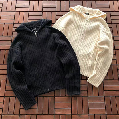FAR SWEATER