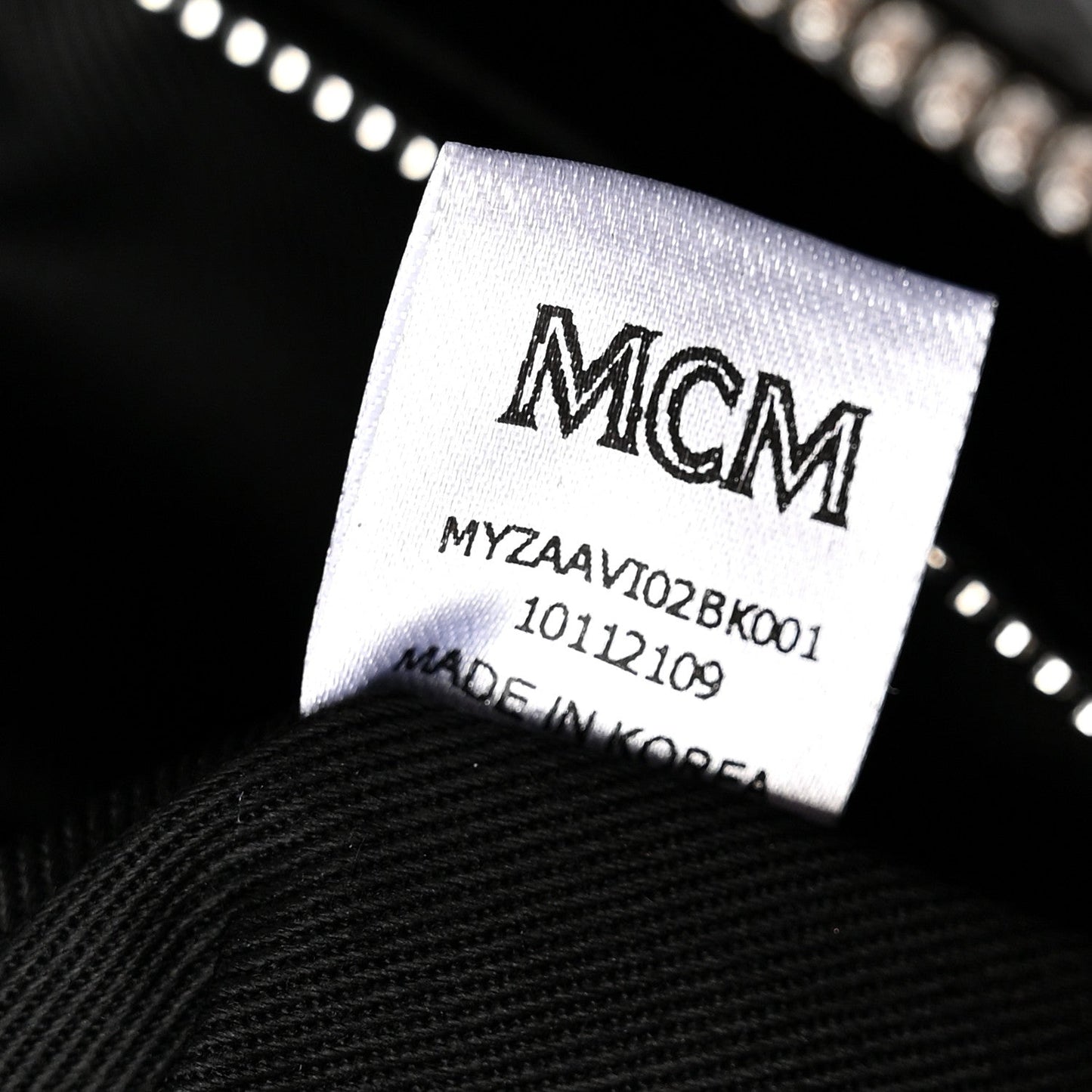 Visetos Medium Crossbody Pouch Black