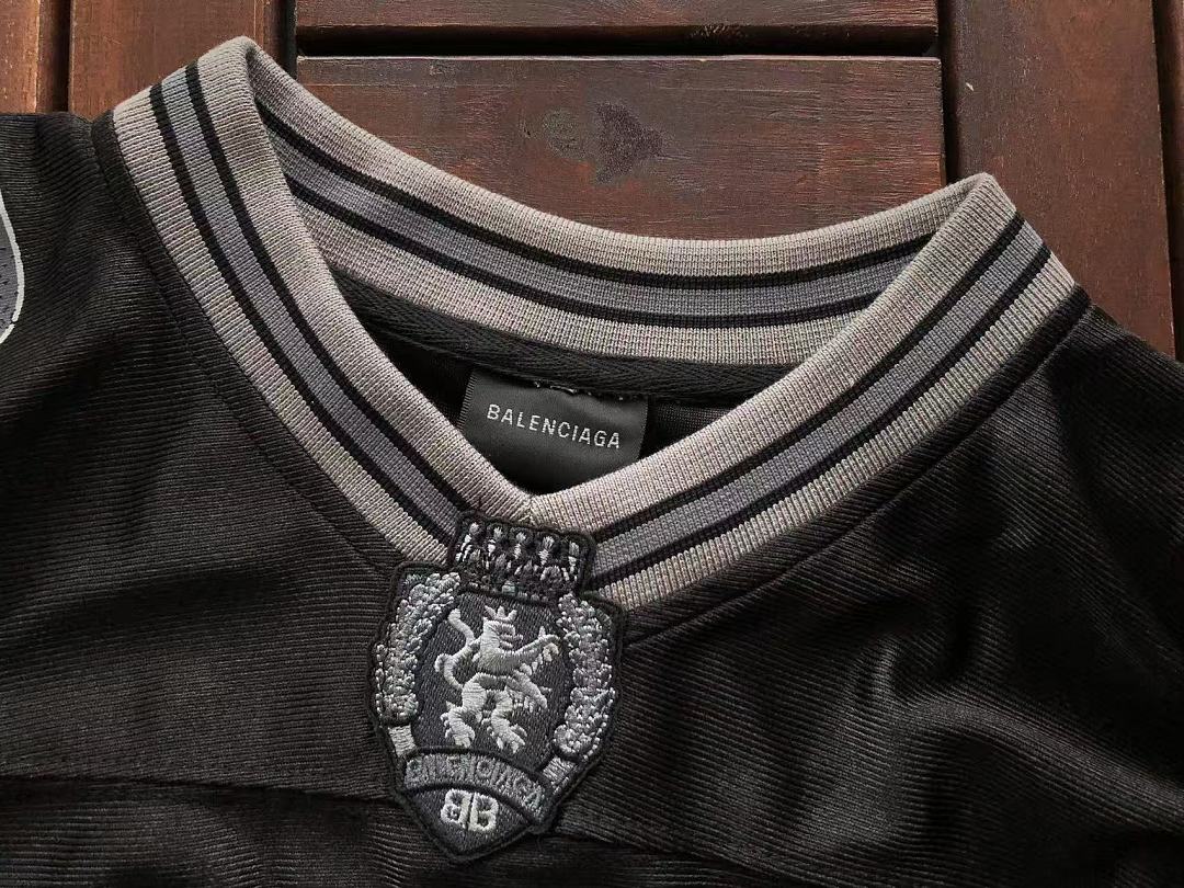 B🔥L🔥🔥🔥IA🔥A LONG-SLEEVE