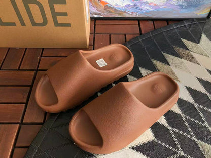 Y🔥🔥ZY & 🔥DI🔥AS SLIPPERS