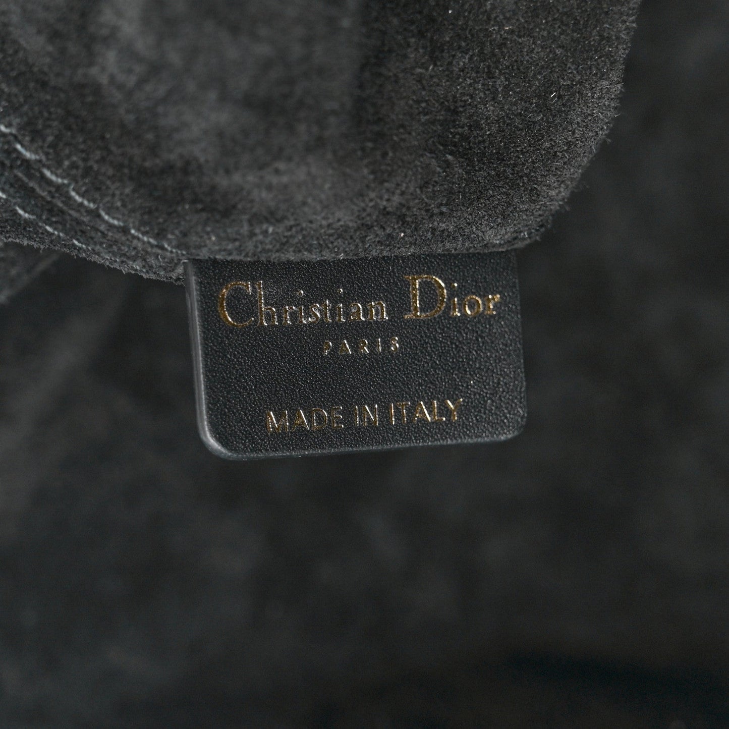 DIOR