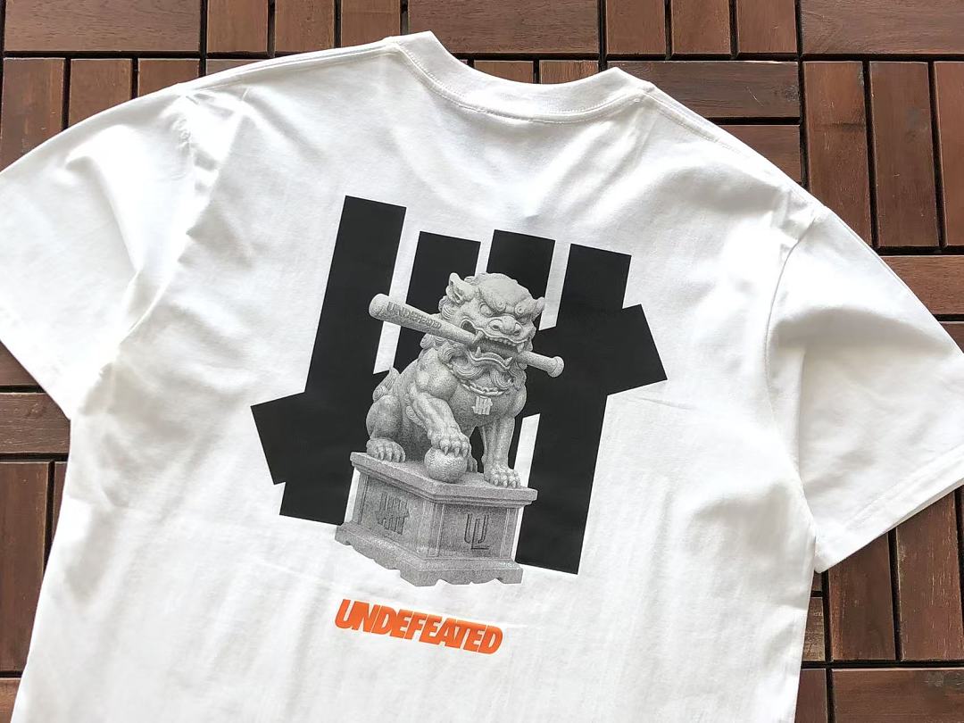 UNDEFEATED T-SHIRT