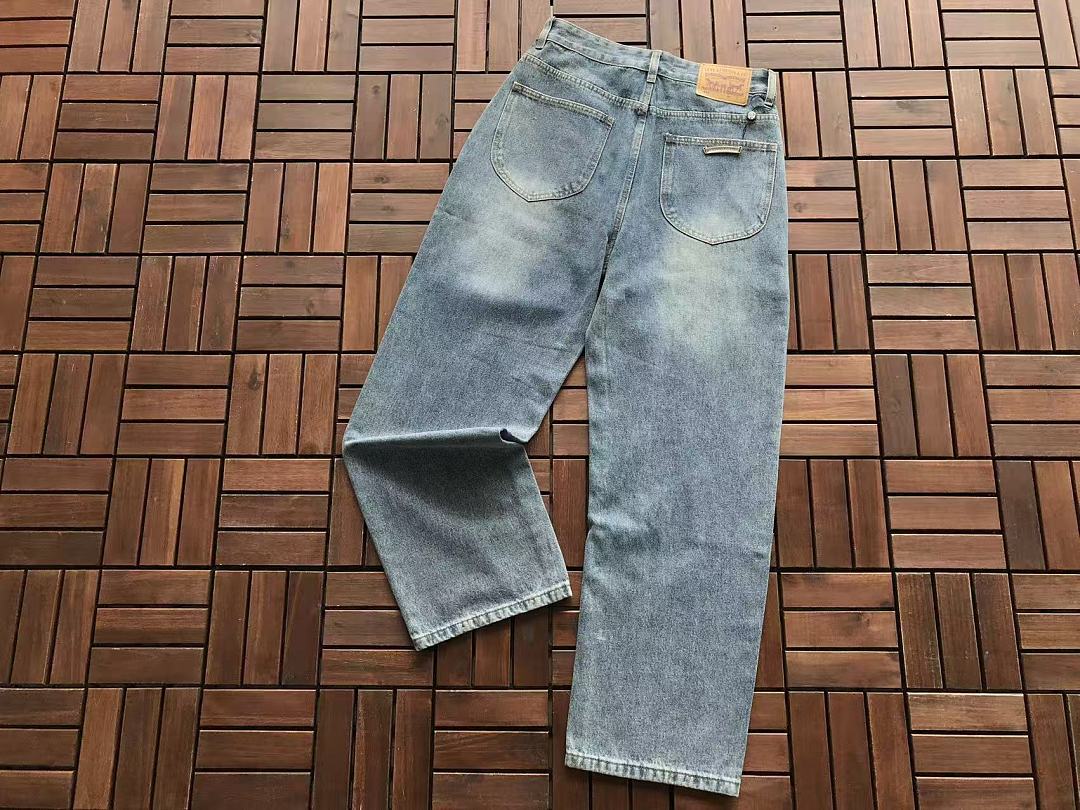 CH🔥OM🔥 HE🔥RTS JEANS