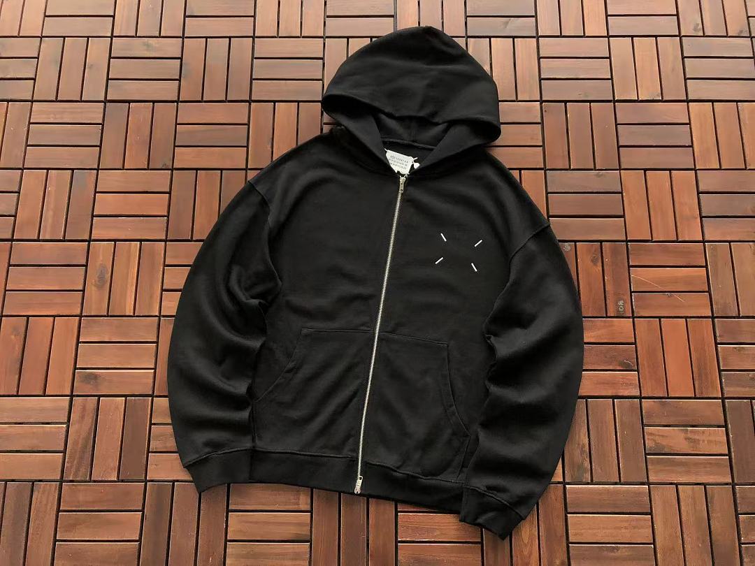 M🔥IS🔥N M🔥R🔥IE🔥A HOODIE