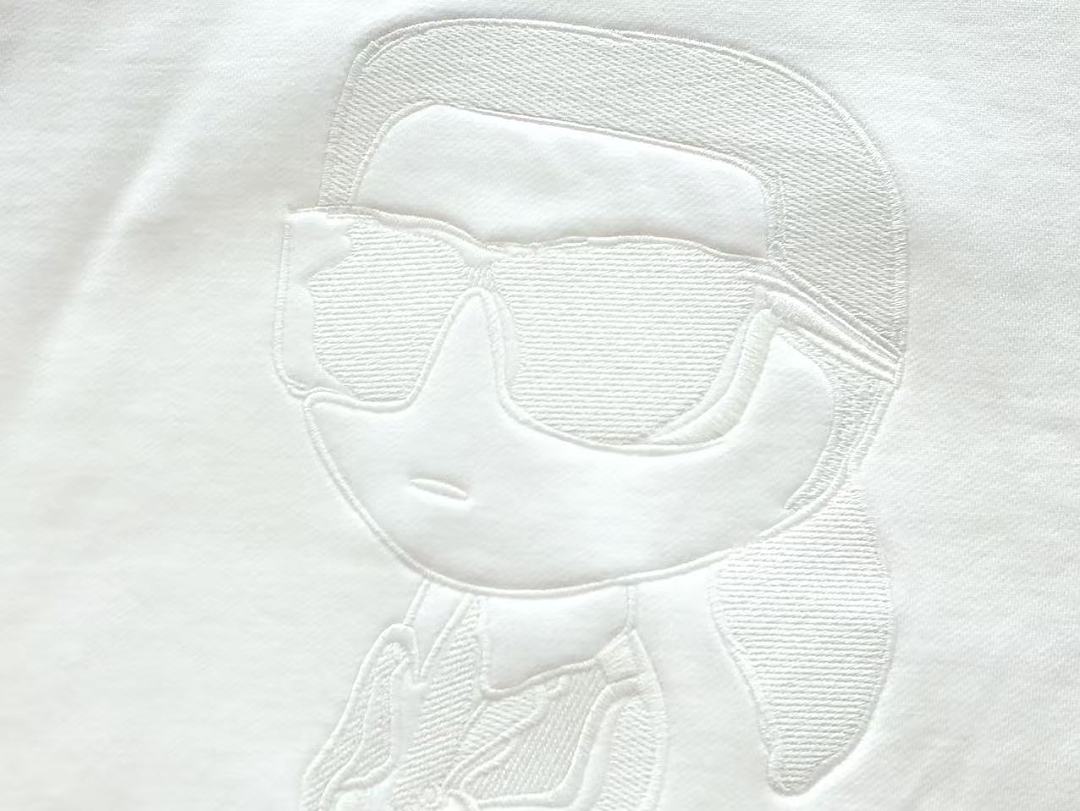 KARL LAGERFELD SWEATER