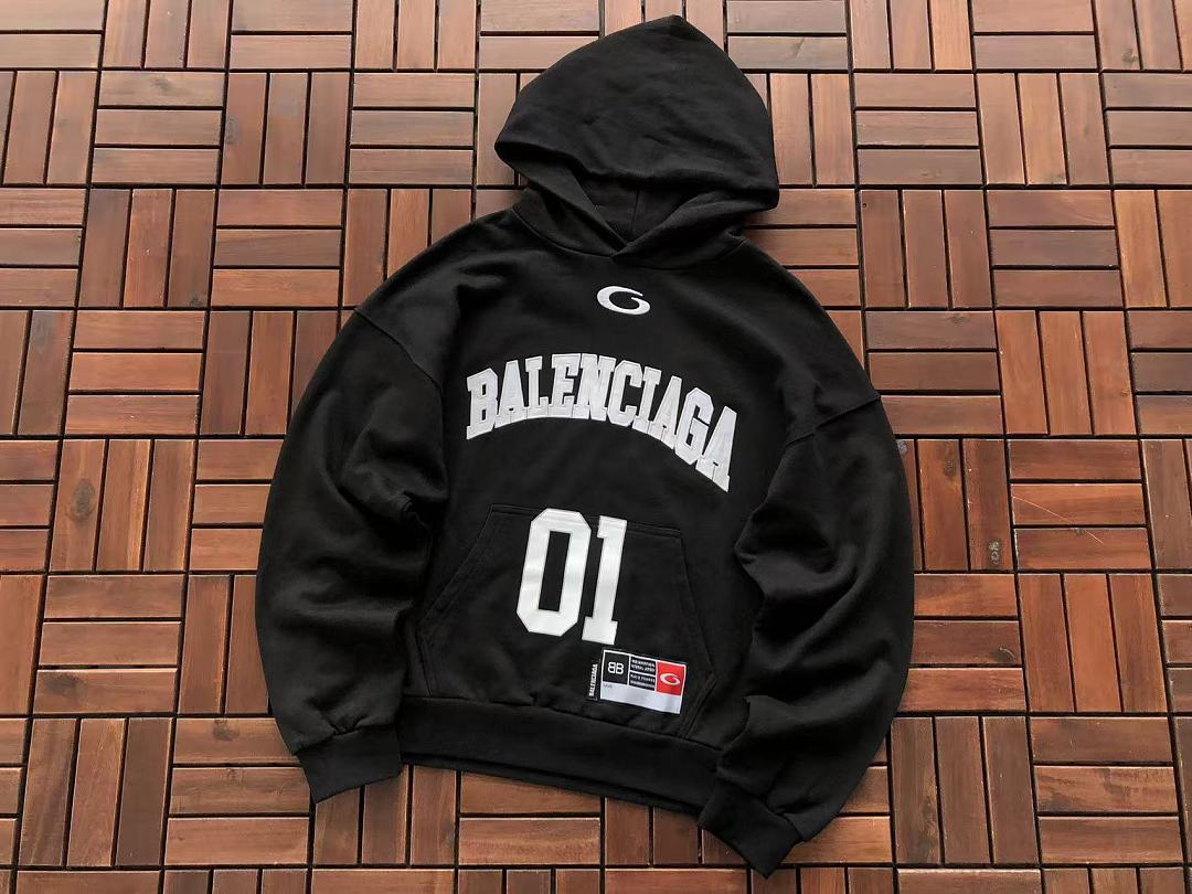 B🔥L🔥🔥🔥IA🔥A HOODIE