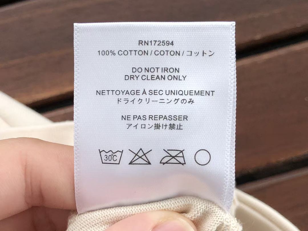 VINTAGE T-SHIRT