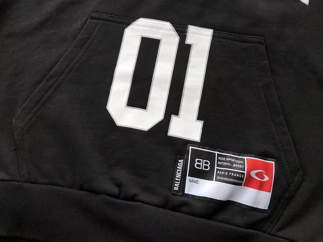 B🔥L🔥🔥🔥IA🔥A HOODIE