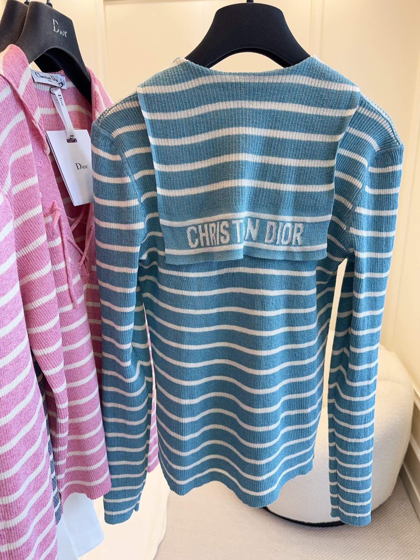 DIOR