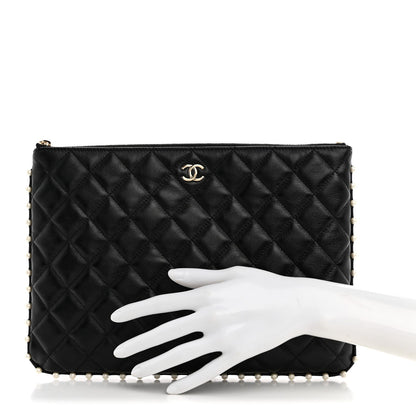 Calfskin Quilted Pearl Medium Cosmetic Case Black