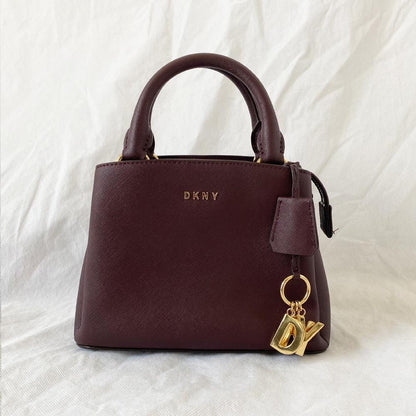 DKNY