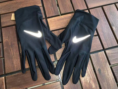 N🔥K🔥GLOVE
