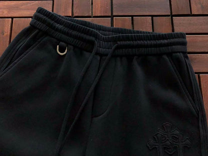 CH🔥OM🔥 HE🔥RTS TROUSERS