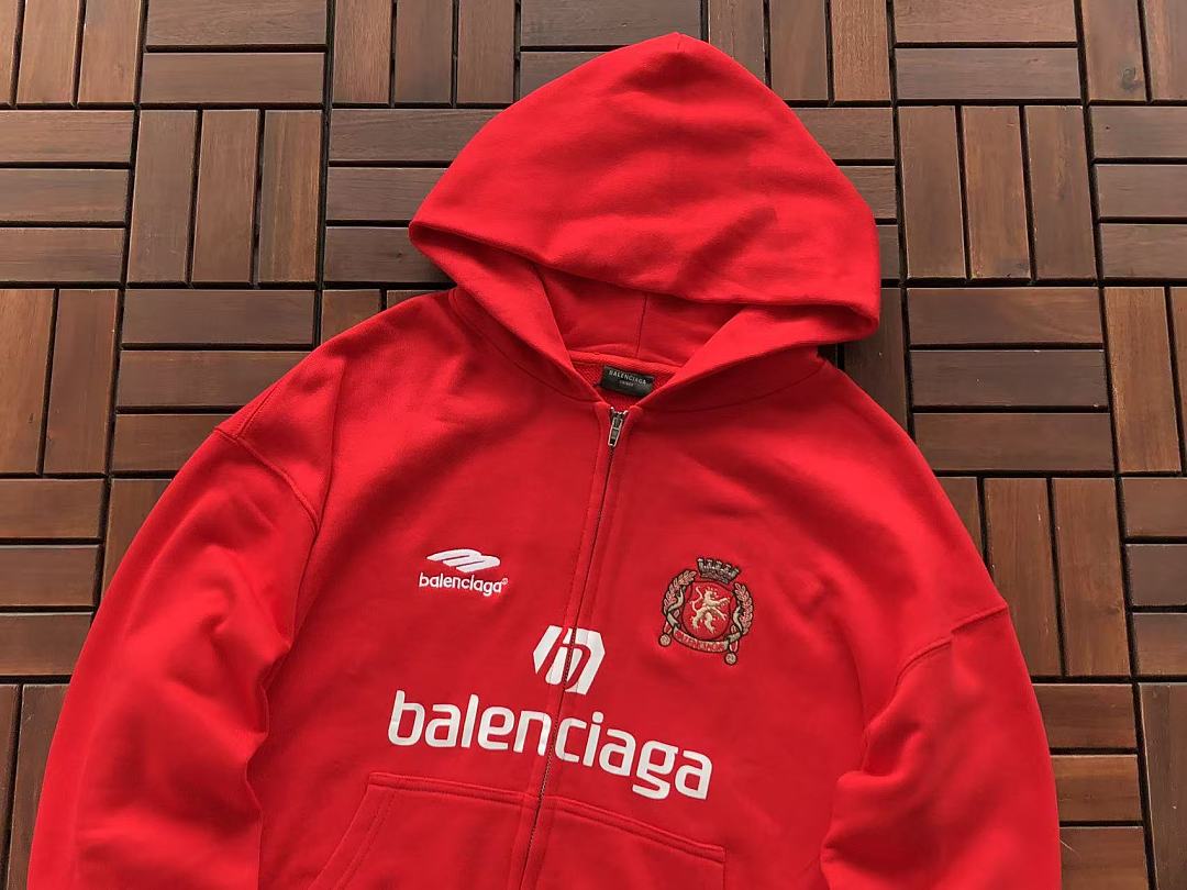 B🔥L🔥🔥🔥IA🔥A HOODIE