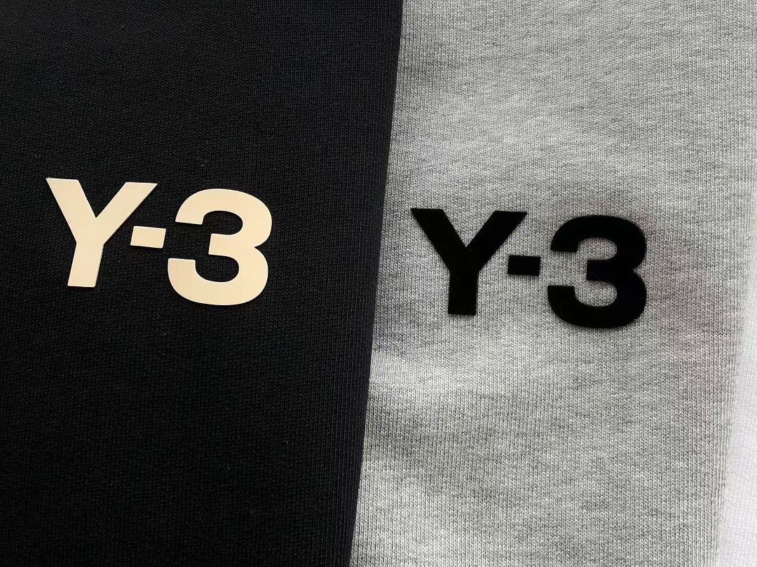 Y🔥 & 🔥DI🔥AS SWEATER